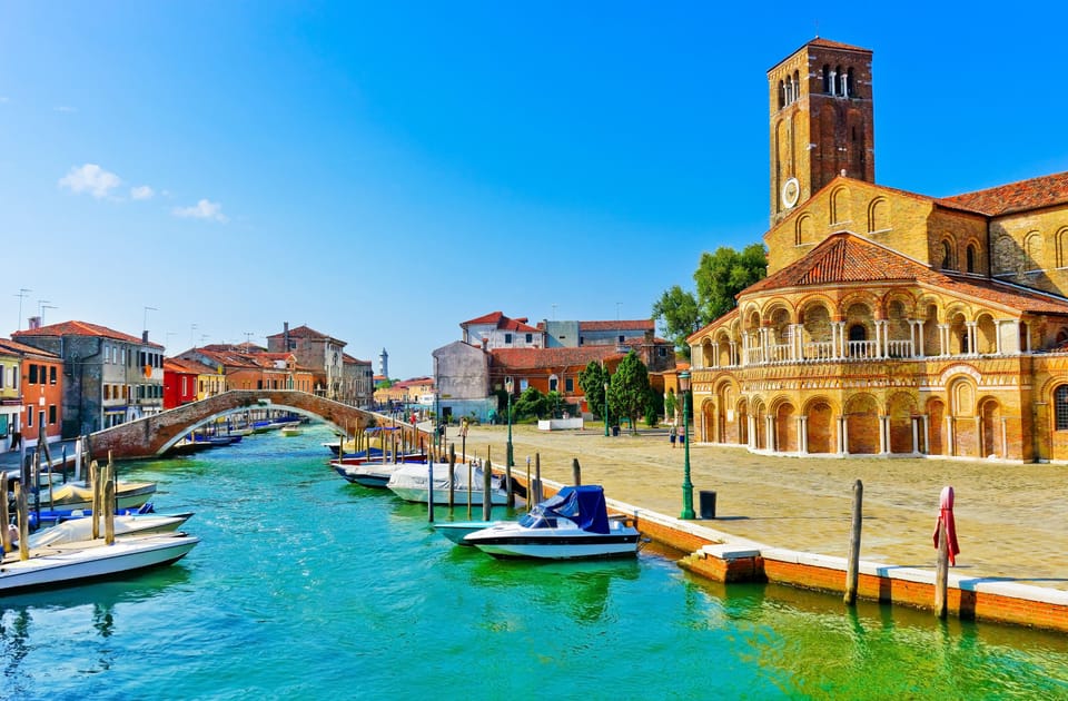 Choosing the Right Venice Boat Tickets: Murano Glass Transfer or Vaporetto?