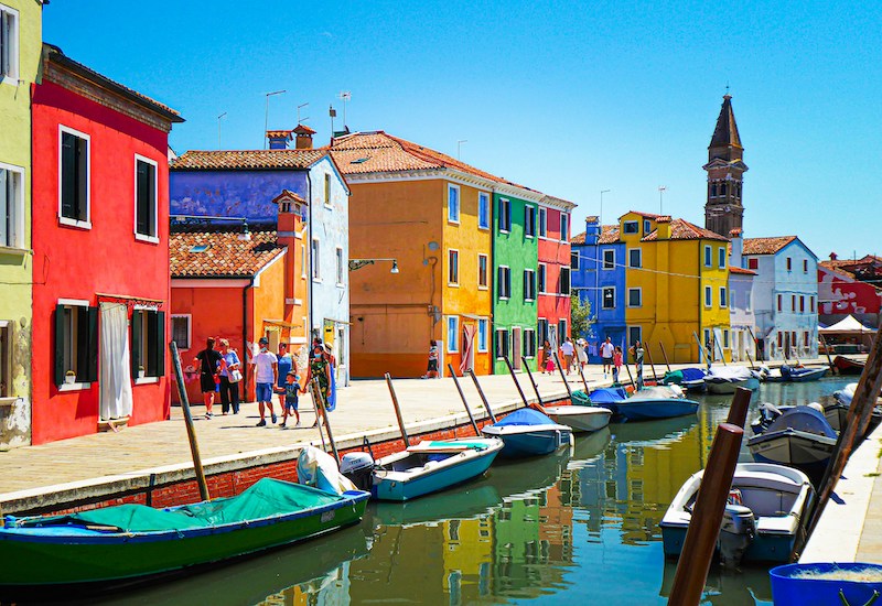 Visit Burano: Discover the Story Behind Its Leaning Bell Tower